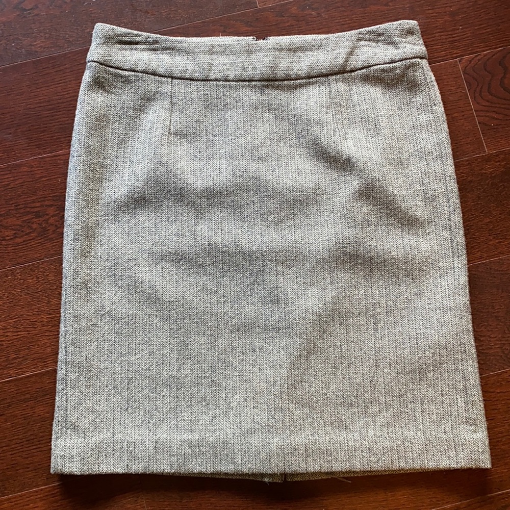 Banana republic knee length skirt